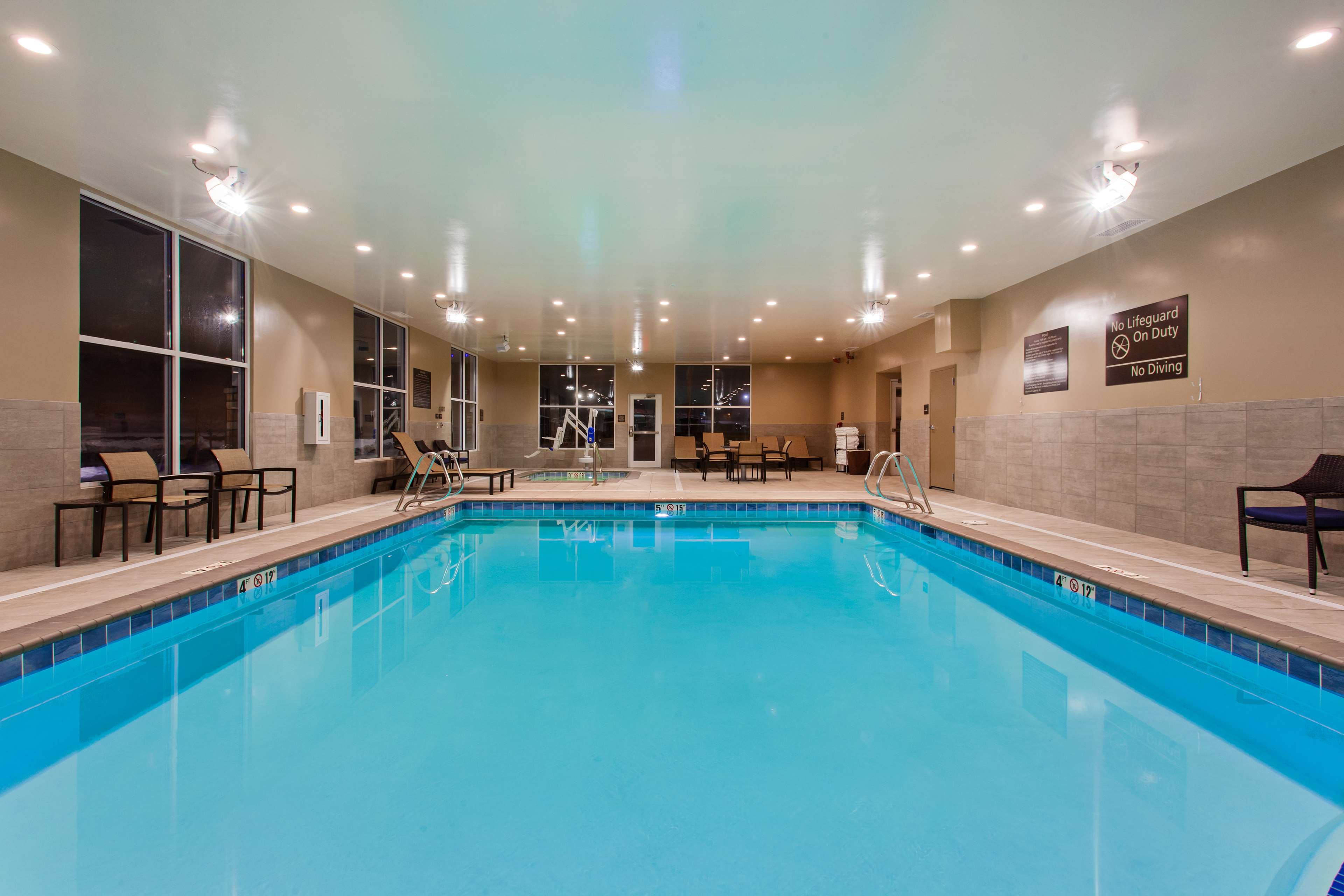 Hampton Inn & Suites Leavenworth - photo 8