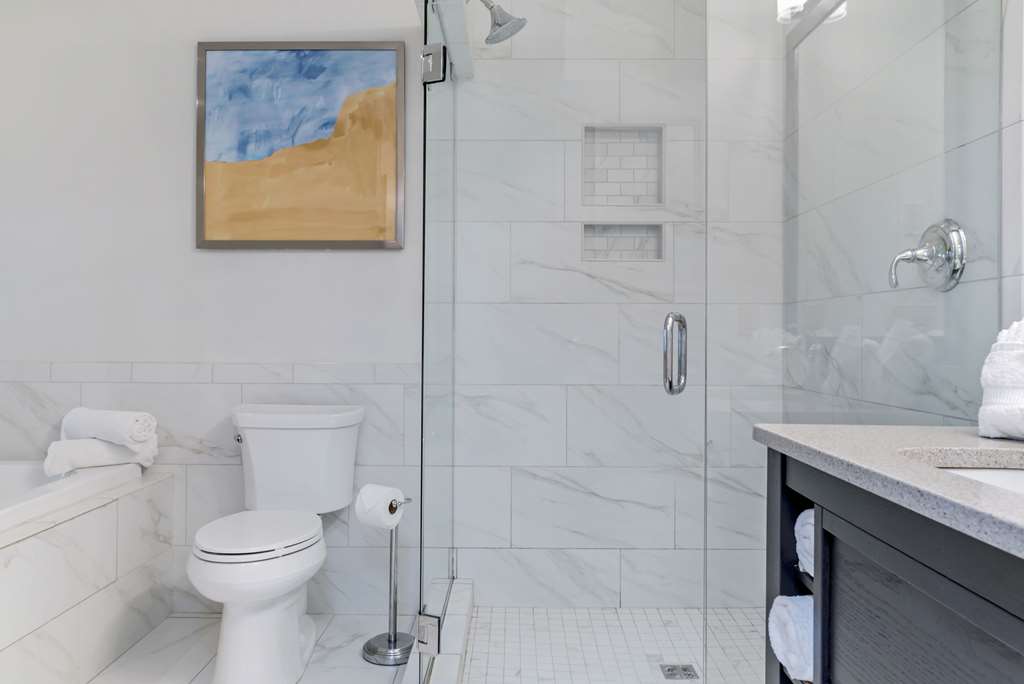 Comfort Inn Plainwell - photo 25