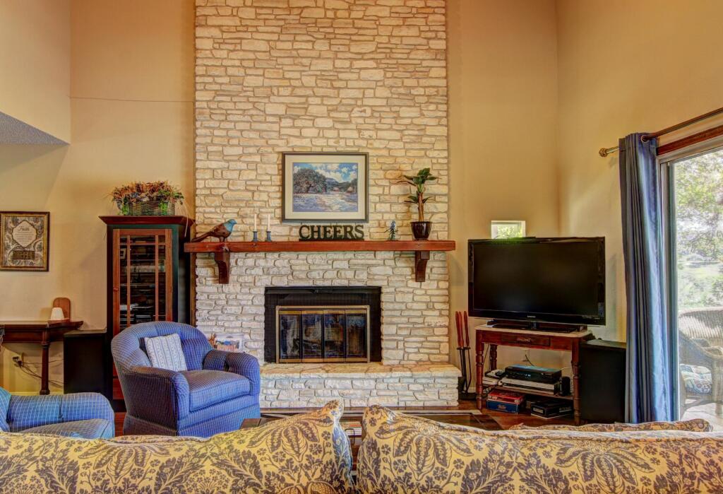 CL 1055 Blue Diamond Retreat in Canyon Lake, United States