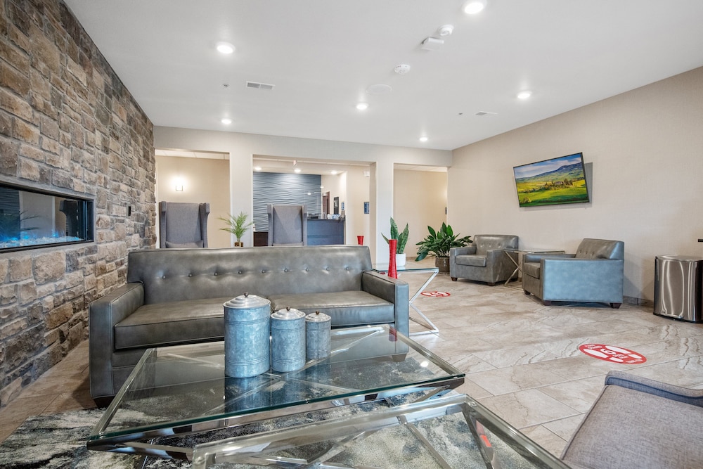 Cobblestone Hotel & Suites Austin — Austin — photo 2
