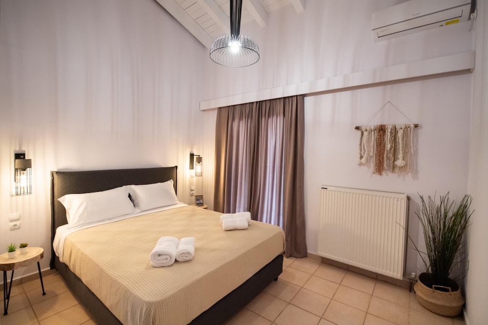 Drakatos Apartments — 4-Star Luxury Hotel in Vasiliki, Greece