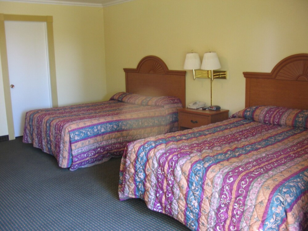 Heritage Inn Express Roseville - photo 8