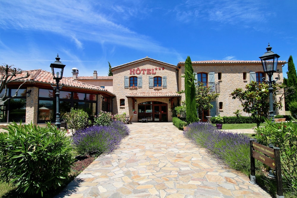 Logis Hotel Le Mas de Mon Père in Montelimar, France