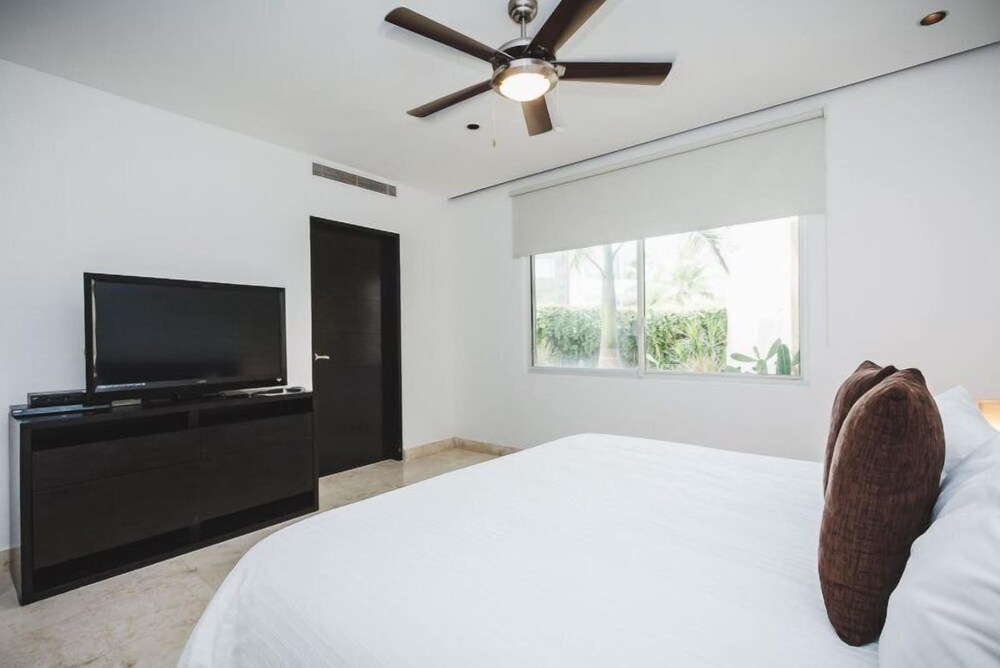 Elements Gh8 By Nas in Playa Del Carmen, Mexico