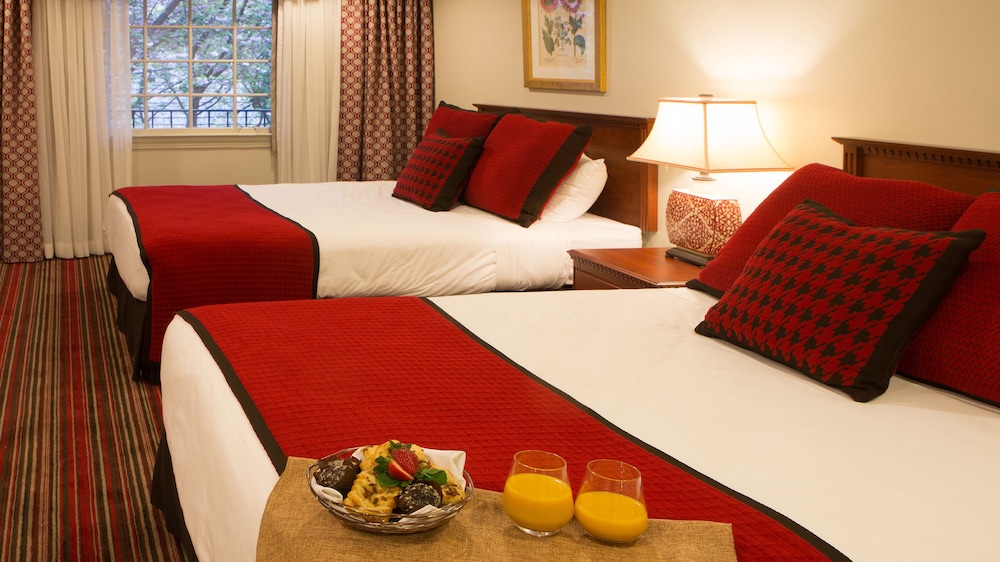 Airlie Hotel - photo 5