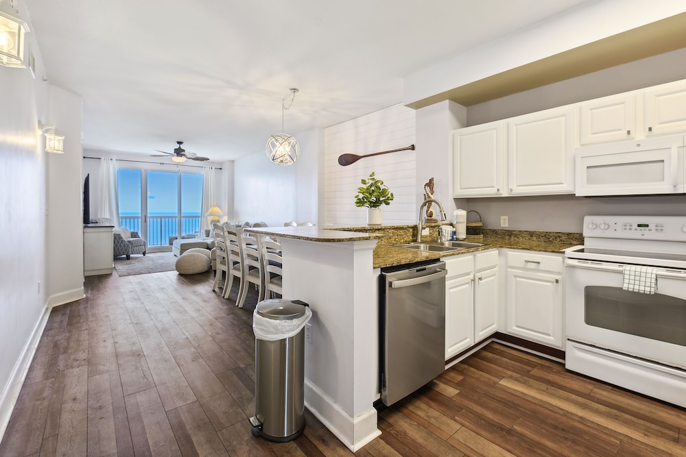 Sunrise Beach Resort by Book That Condo - photo 4