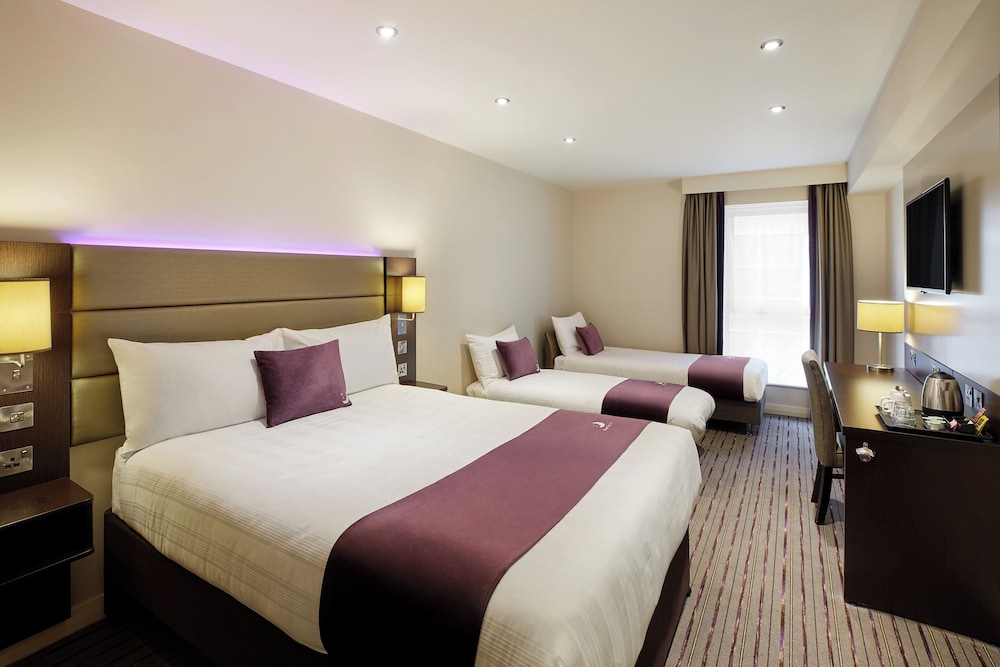 Premier Inn Dundee West — Dundee