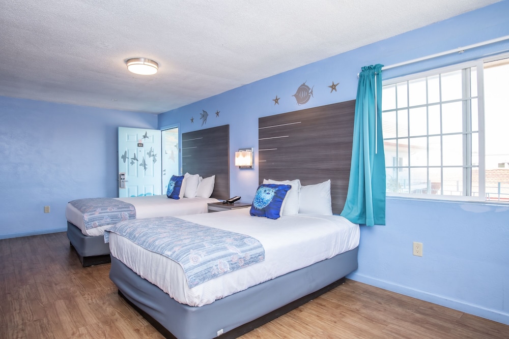 Aqua Breeze Inn - photo 52