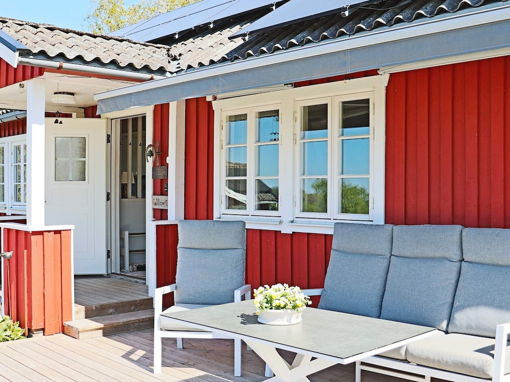 6 person holiday home in Slöinge — 4-Star Luxury Hotel in Steninge, Sweden