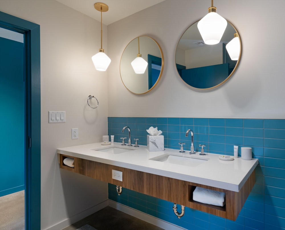 The Ruby Hotel - photo 19