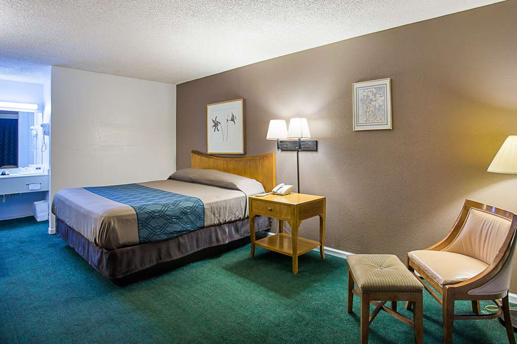 Rodeway Inn Lake City I 75 - photo 12
