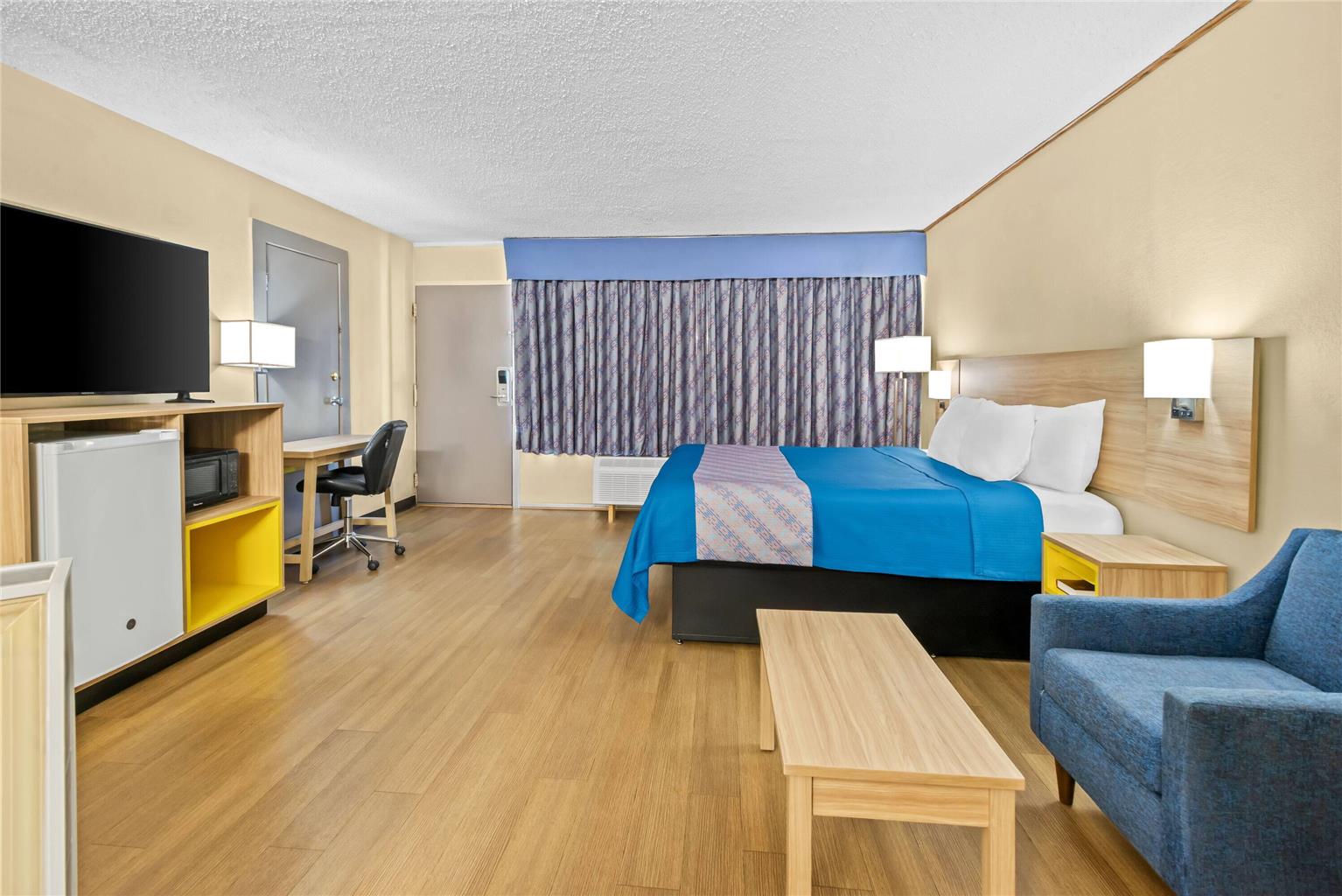 Days Inn by Wyndham Lafayette Near Lafayette Airport - photo 28