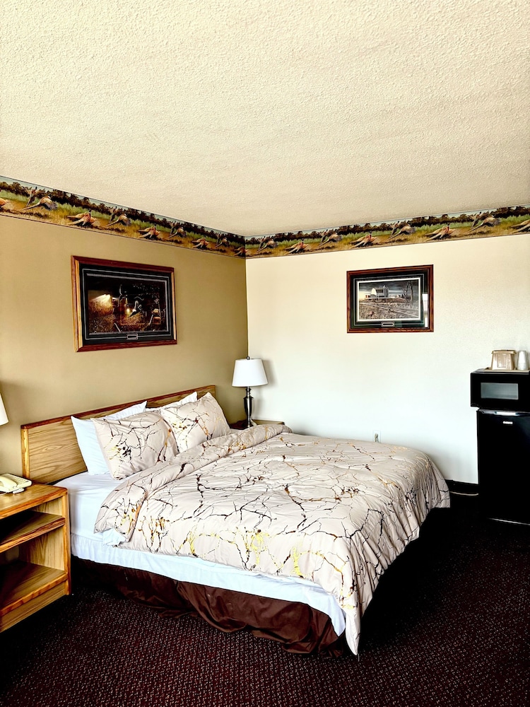 Dakota Inn - photo 19