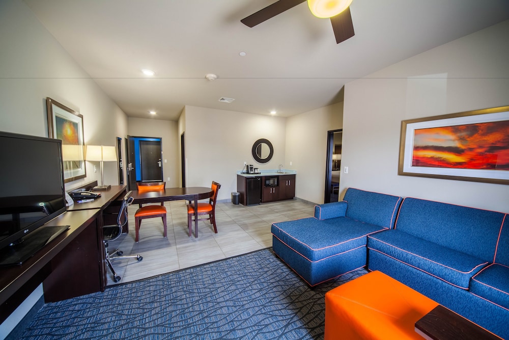 Holiday Inn Express & Suites Oklahoma City Southeast I 35 by IHG - photo 8