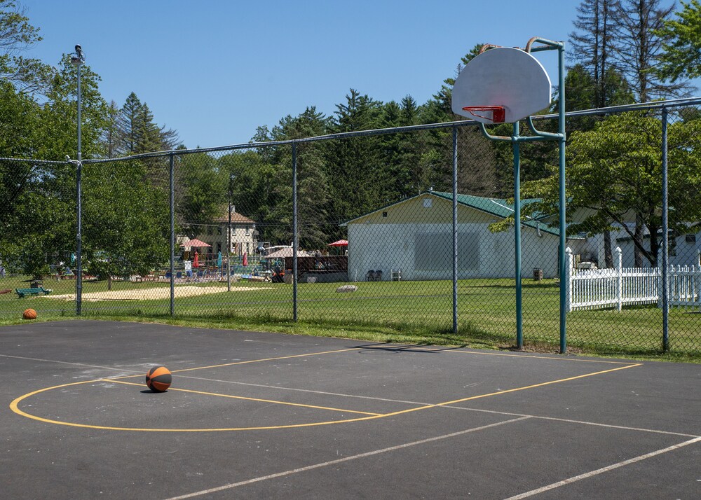 Chestnut Grove Resort - photo 94