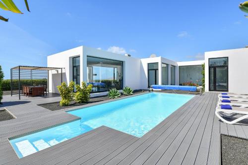 Villa Iconic — 4-Star Luxury Hotel in Tias, Spain