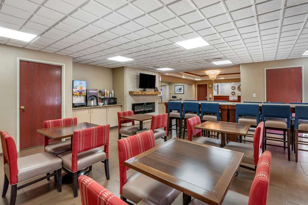 Comfort Inn & Suites Dayton Northwest Englewood - photo 27