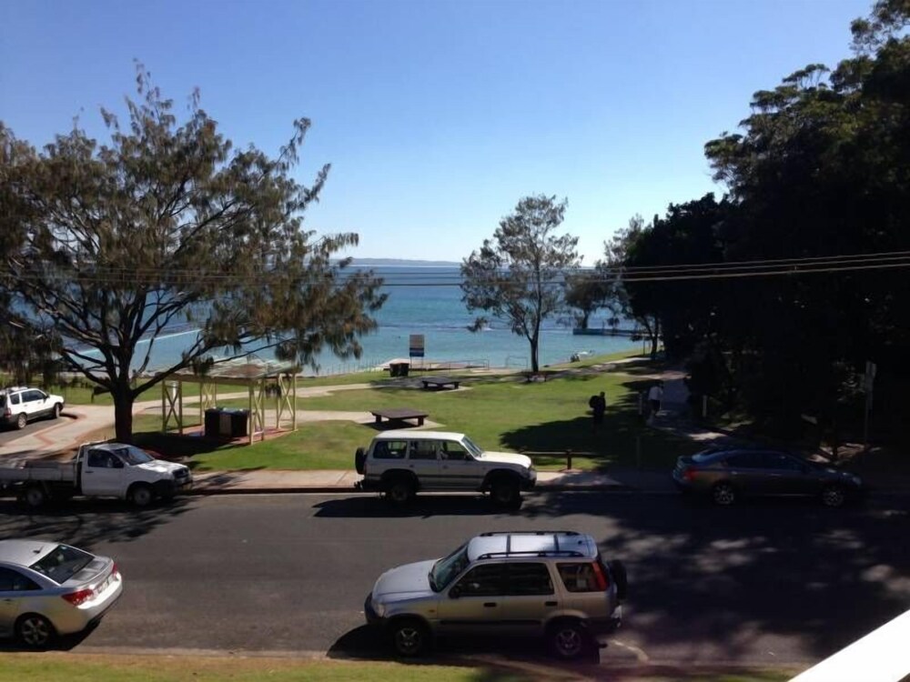 Beachpoint Unit 101 — carbon neutral stay, Forster