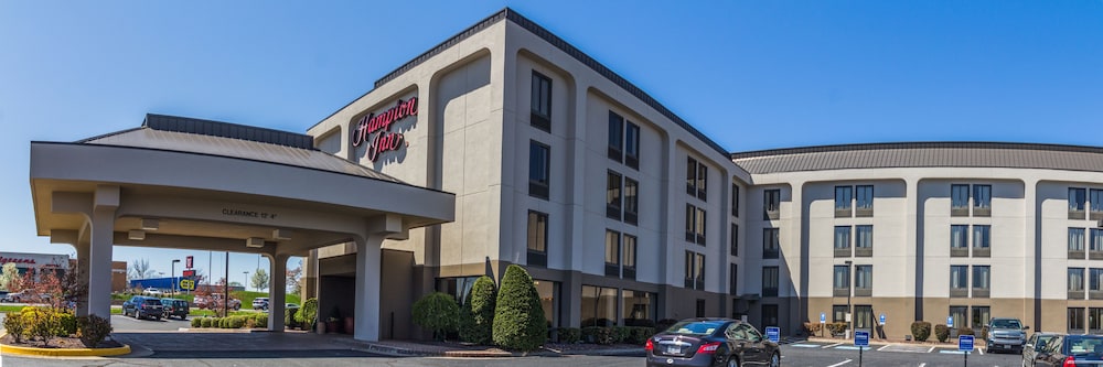 Hampton Inn Winchester University Mall Area - photo 36