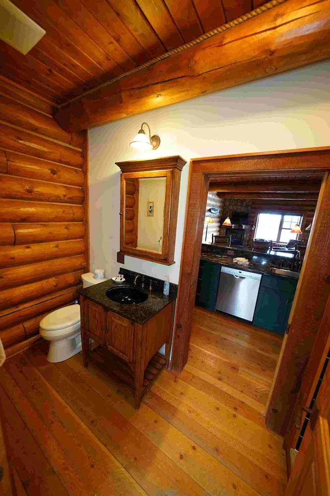 Ampersand Bay Resort - photo 182