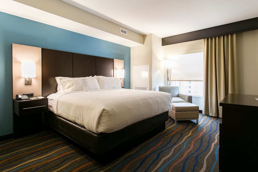 Holiday Inn Hotel & Suites Chattanooga Downtown by IHG - photo 9