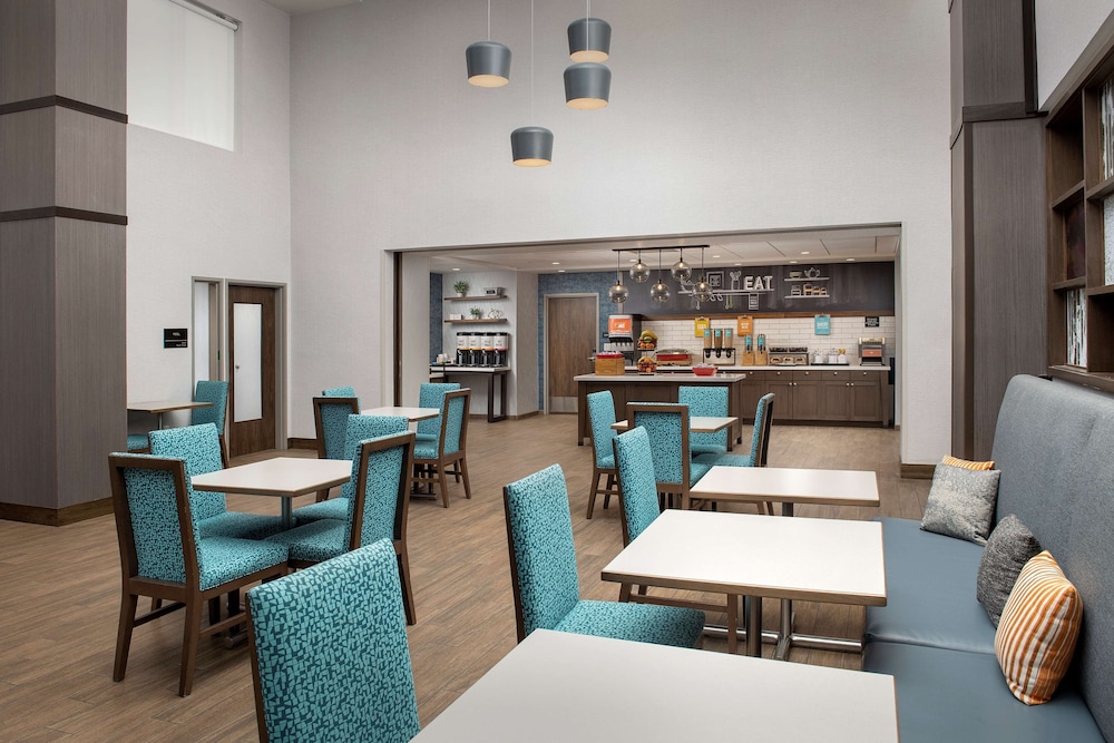Hampton Inn & Suites Rapid City Rushmore - photo 51