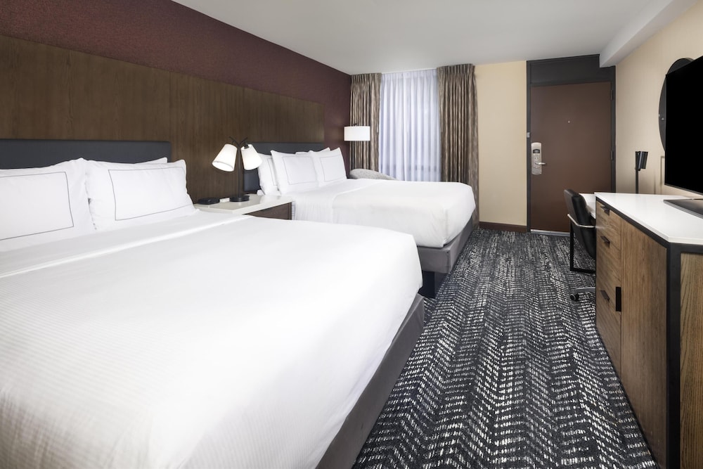 DoubleTree by Hilton Manhattan KS - photo 13
