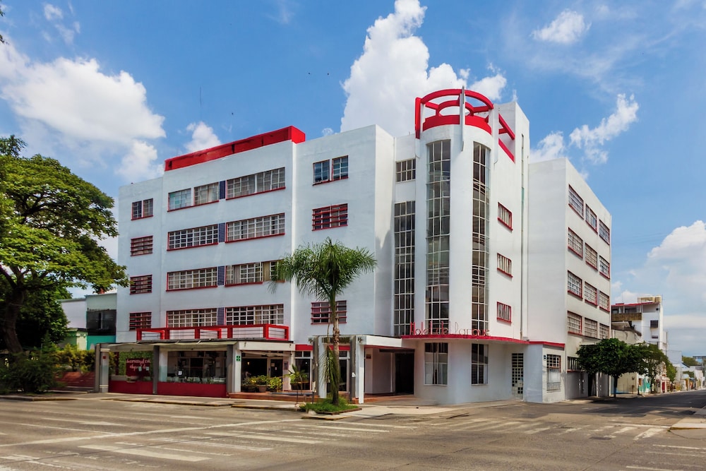 Capital O Hotel Del Parque Guadalajara in Guadalajara, Mexico