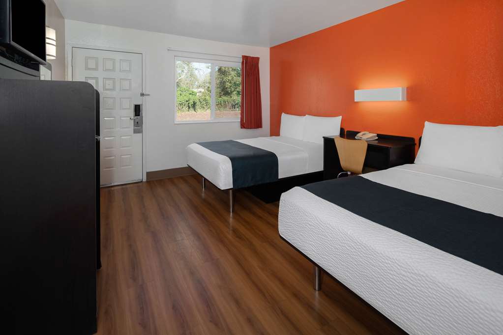 Motel 6 Carpinteria CA Santa Barbara South - photo 10