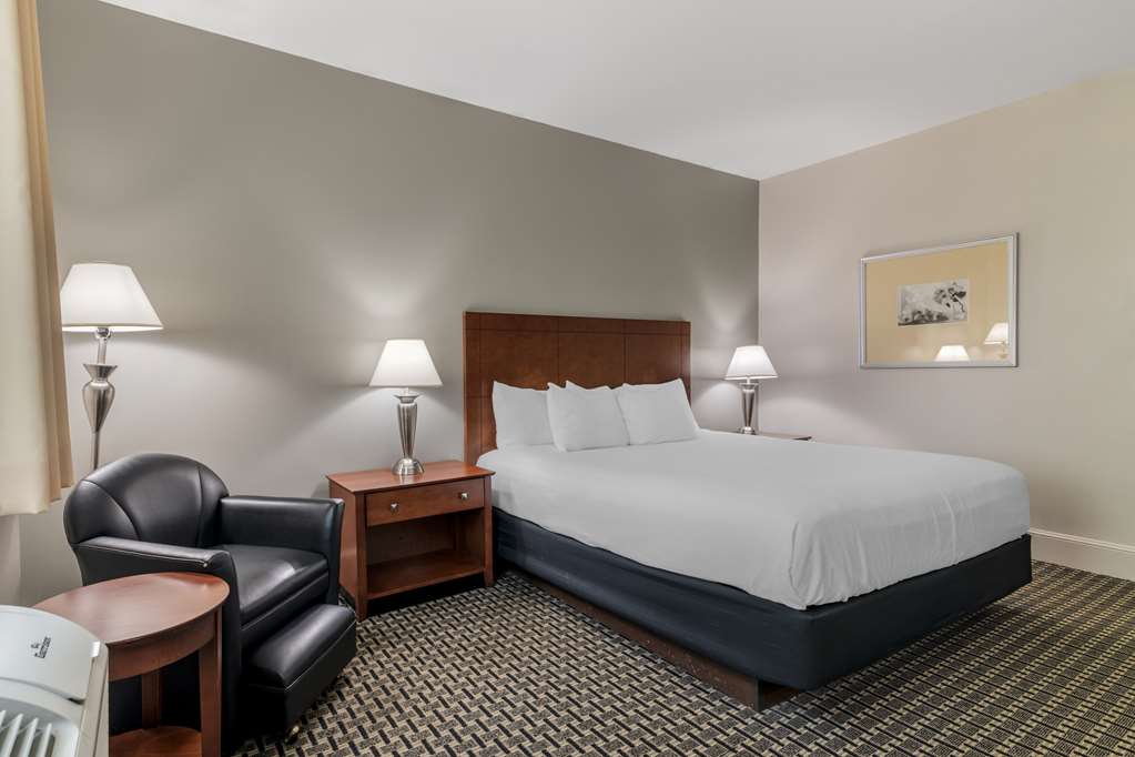 Best Western Plus Brunswick Bath - photo 33