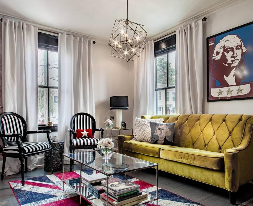 The Liberty House Of Old Town Designer Home — 4-Star Luxury Hotel in Alexandria, United States