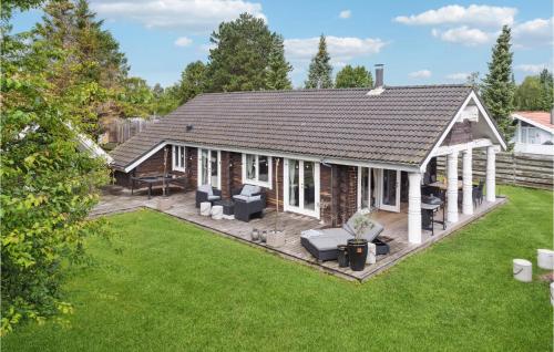 Gorgeous Home In Væggerløse With Sauna — 5-Star Luxury Hotel in None, Denmark