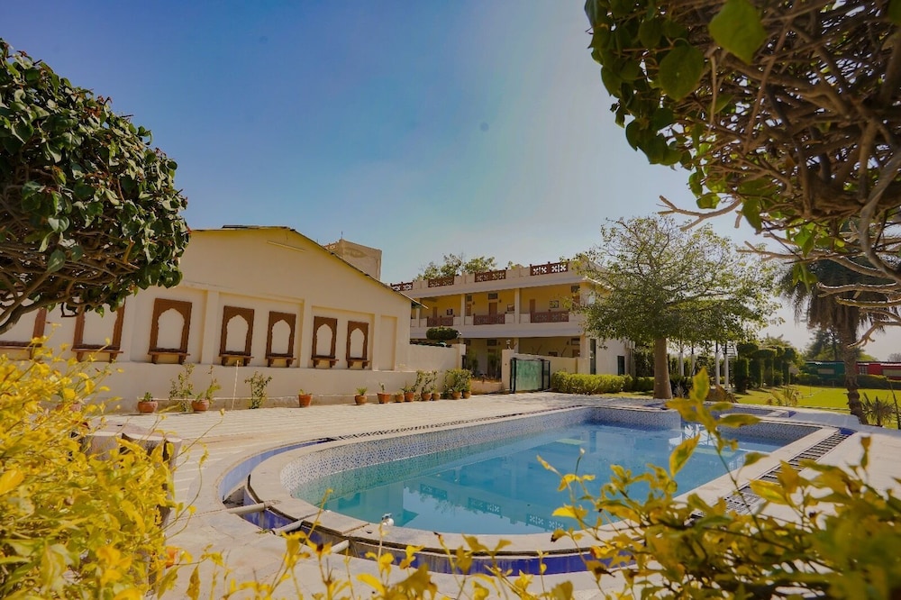 Royal Ocean Resort - last minute hotel in Jaipur