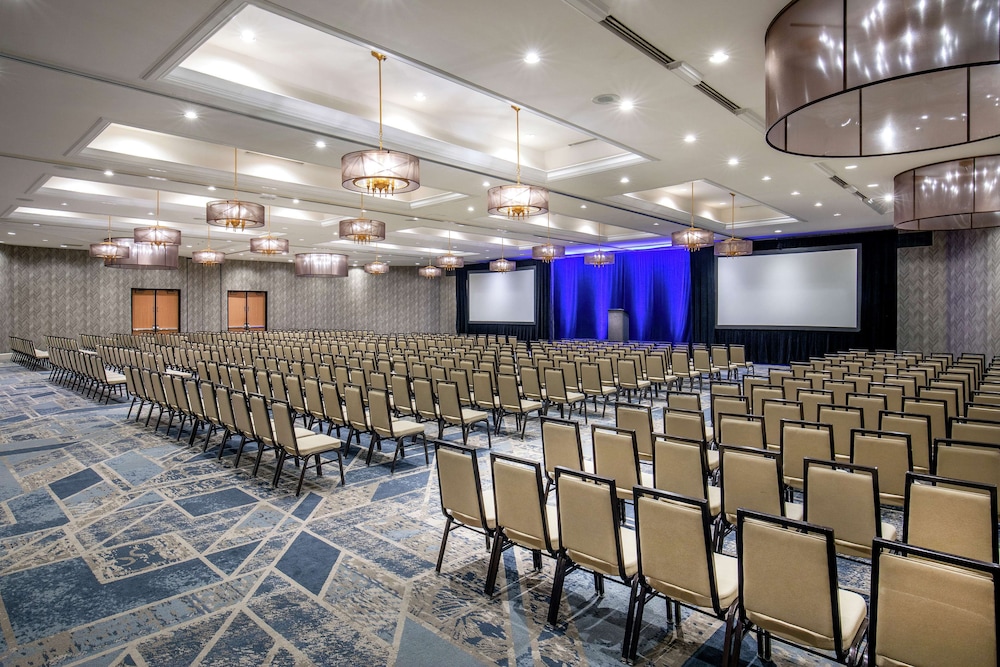 DoubleTree by Hilton Hotel Nashville Downtown - photo 63