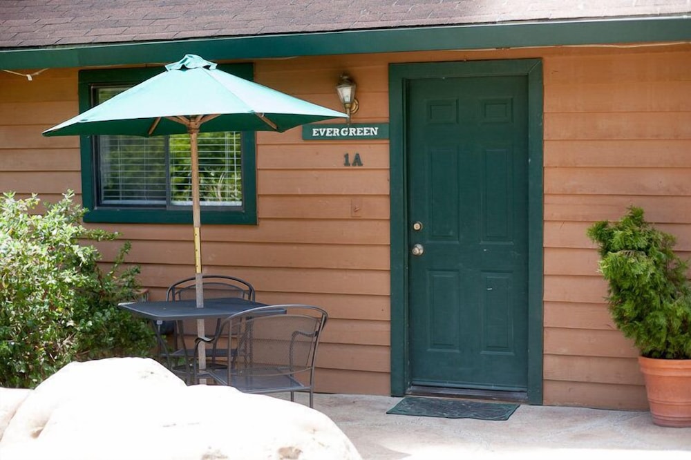 Lazy Z Resort - photo 33