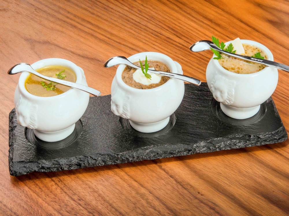 מזון ומשקאות