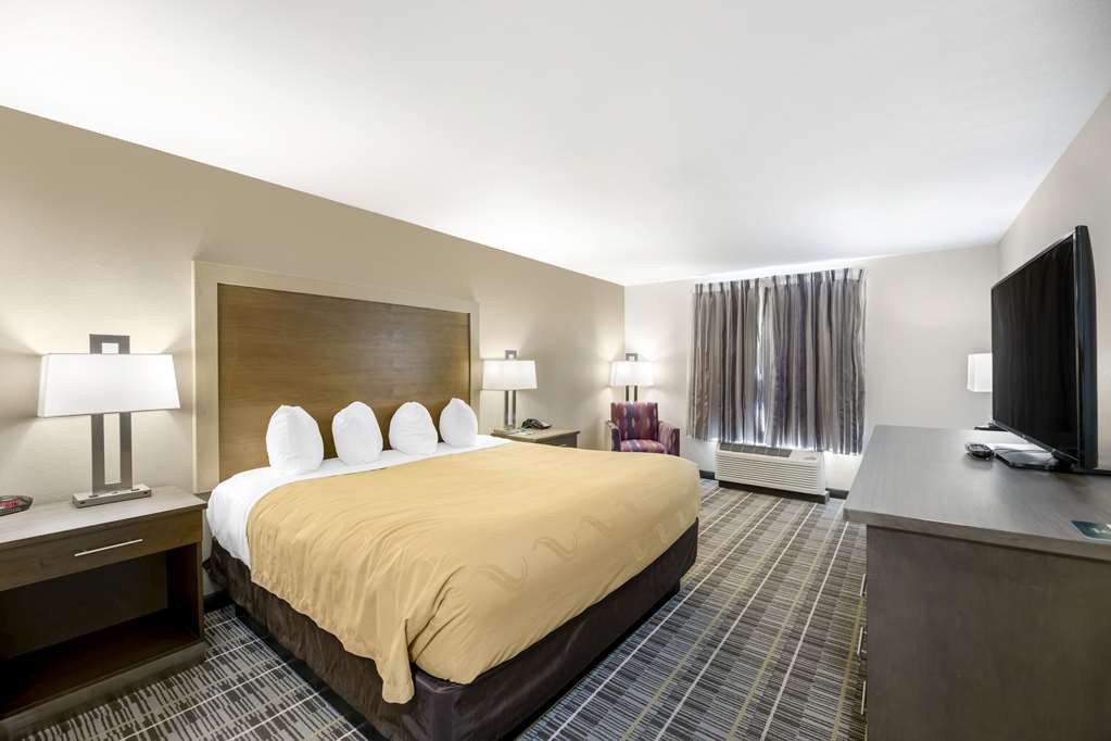 Quality Inn & Suites Carlsbad Caverns Area - photo 10