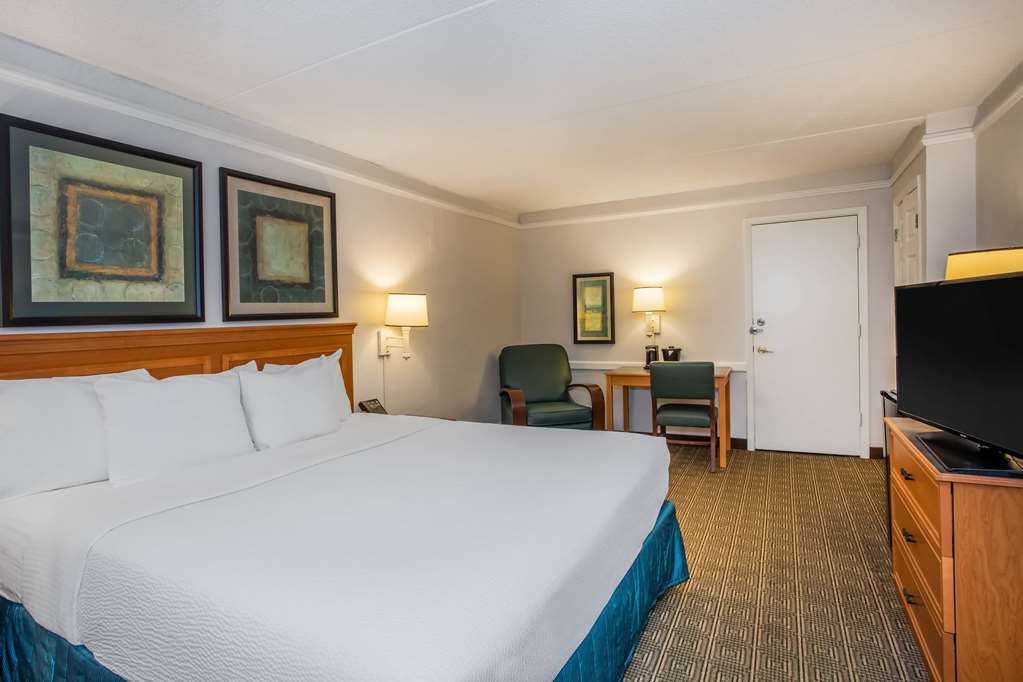 La Quinta Inn by Wyndham Tallahassee North - photo 39