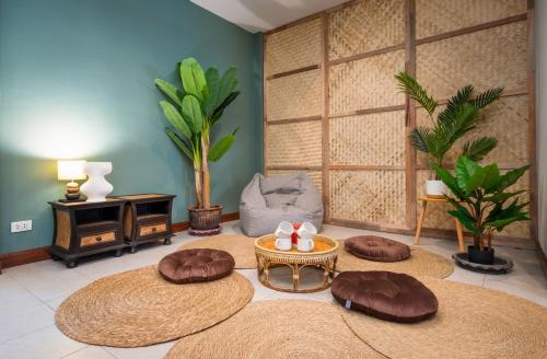 3BR design townhouse in central Bangkok 10min to BTS Emquartier
