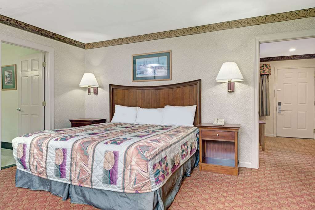 Days Inn by Wyndham Ridgefield - photo 12