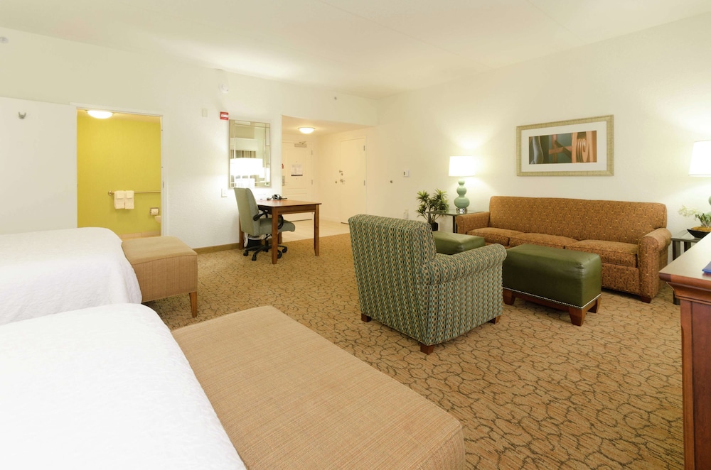Hampton Inn Hickory - photo 8