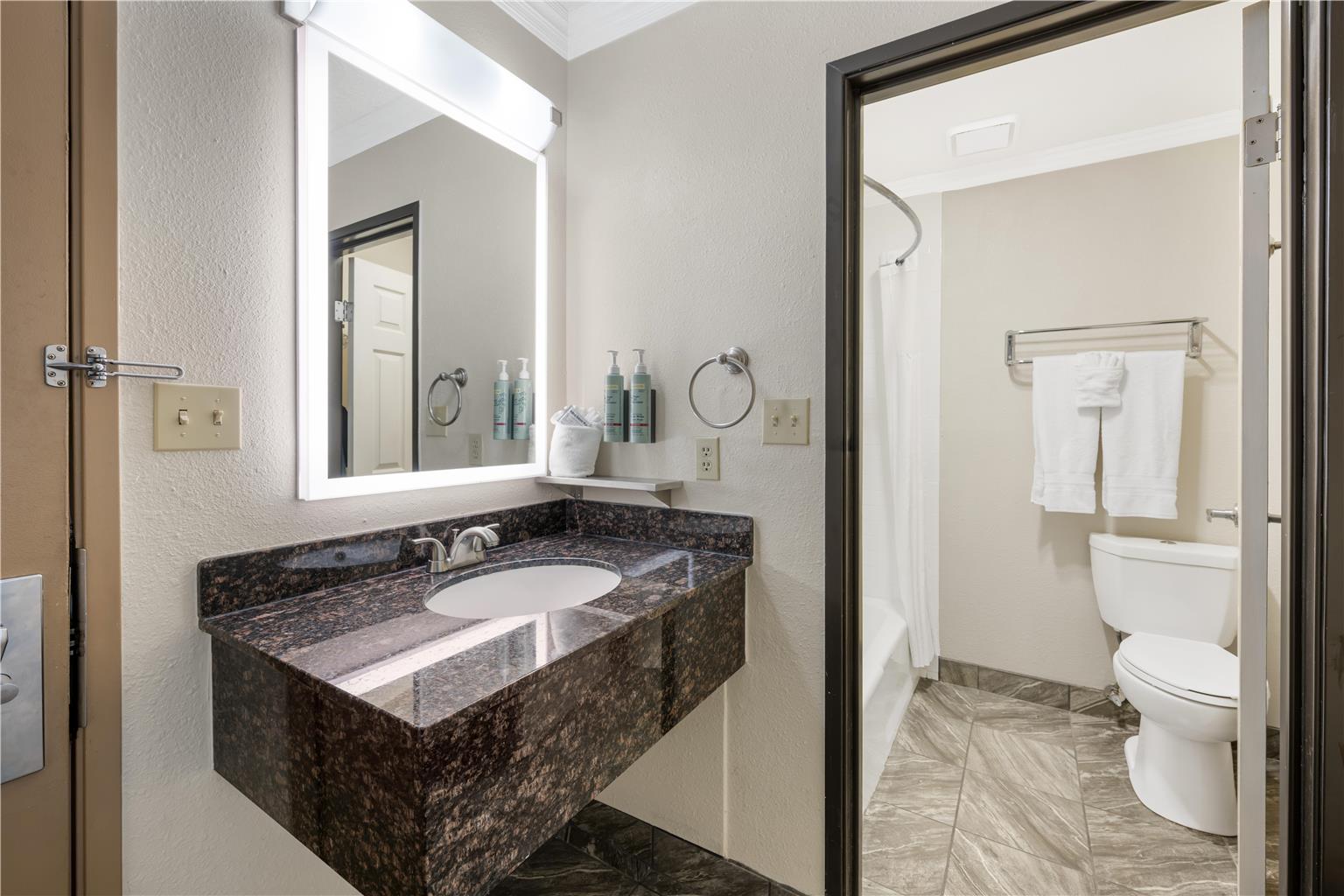 Best Western Airport Albuquerque InnSuites Hotel & Suites - photo 12