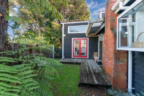 Singlee Turangi Holiday Home — 4-Star Luxury Hotel in Turangi, New Zealand