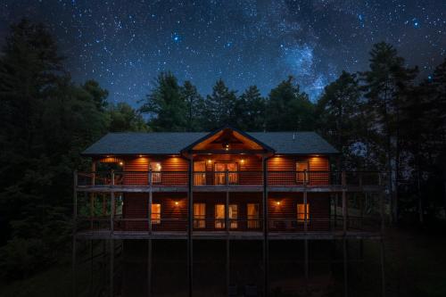 HawksVue - carbon neutral hotel in Sevierville