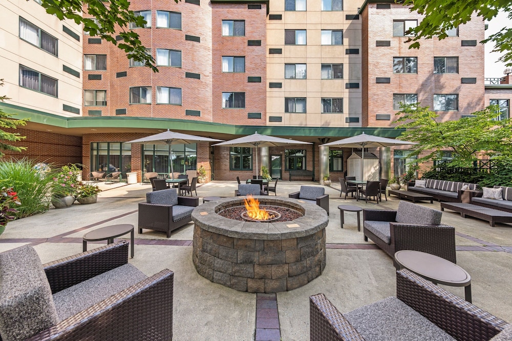 Courtyard by Marriott Boston Waltham - photo 32
