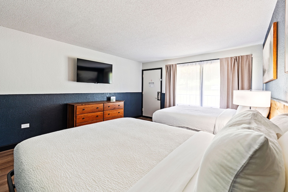 Tremont Lodge & Resort - photo 134