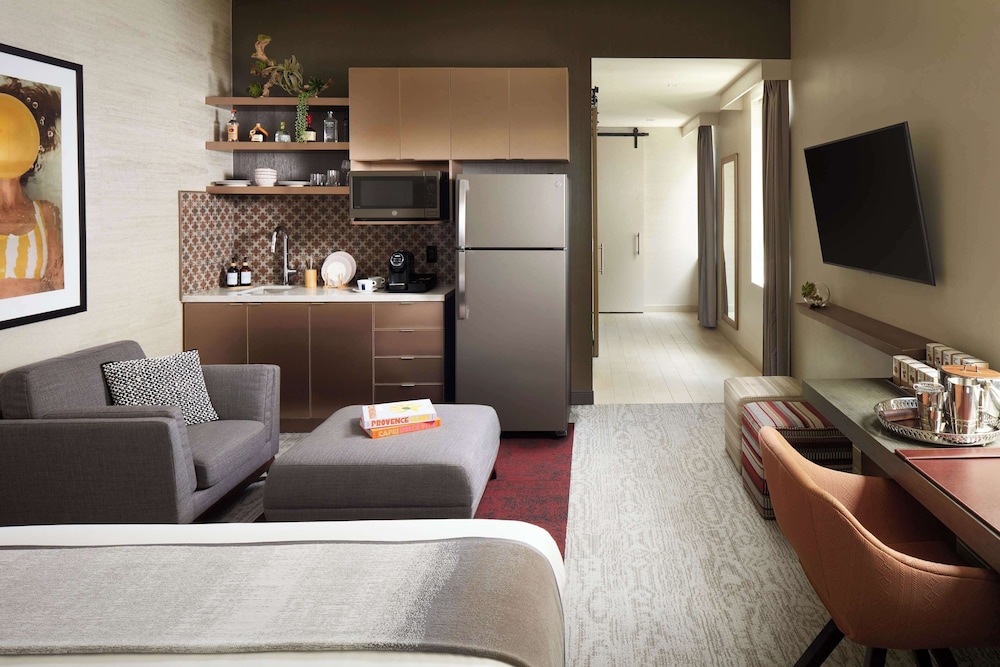 THesis Hotel Miami Coral Gables Curio Collection by Hilton - photo 16