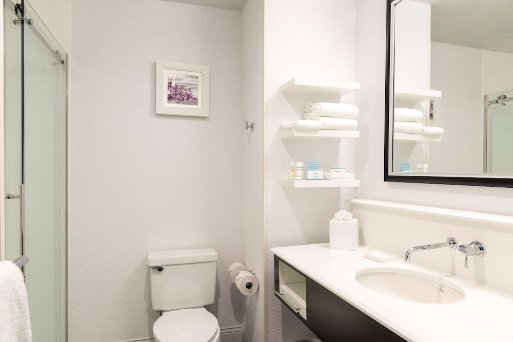 Hampton Inn Midland - photo 28