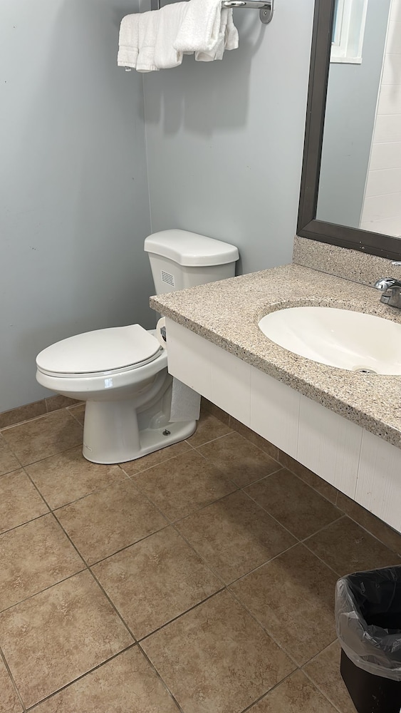 Americas Best Value Inn Albany East Greenbush - photo 18