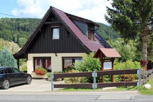 Ferienhaus Hellmich - last minute hotel in Neuhaus
